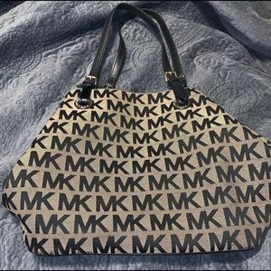 Michael Kors shoulder purse
